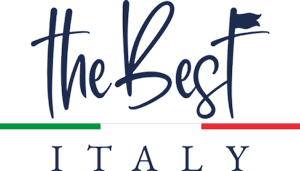 Il logo "Best Italy" con un testo stilizzato, una bandiera italiana sotto la parola "Best" e la scritta "Italy" in lettere maiuscole sotto.